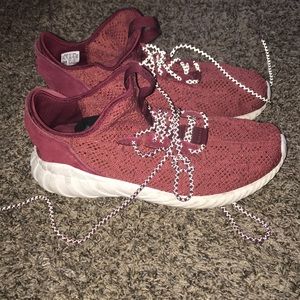 Adidas tubular shoes